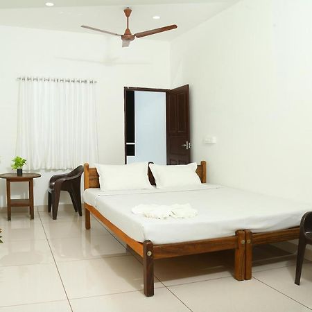 Bethesda Inn Kochi Exterior photo